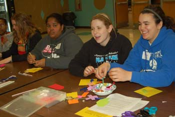 DSC_0043doingart